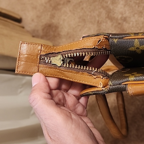 Collector's Louis Vuitton by The French Company Handbag - Picture 13 of 16